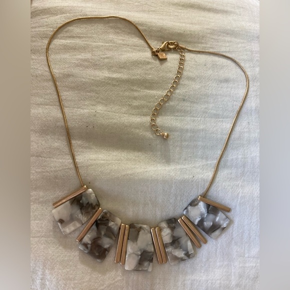 Banana Republic Marbled Design Bib Cleopatra Necklace‎ - Picture 3 of 8